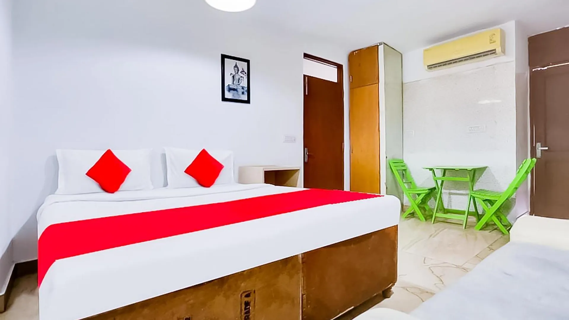 C-49 Hauz Khas Inn Hotel