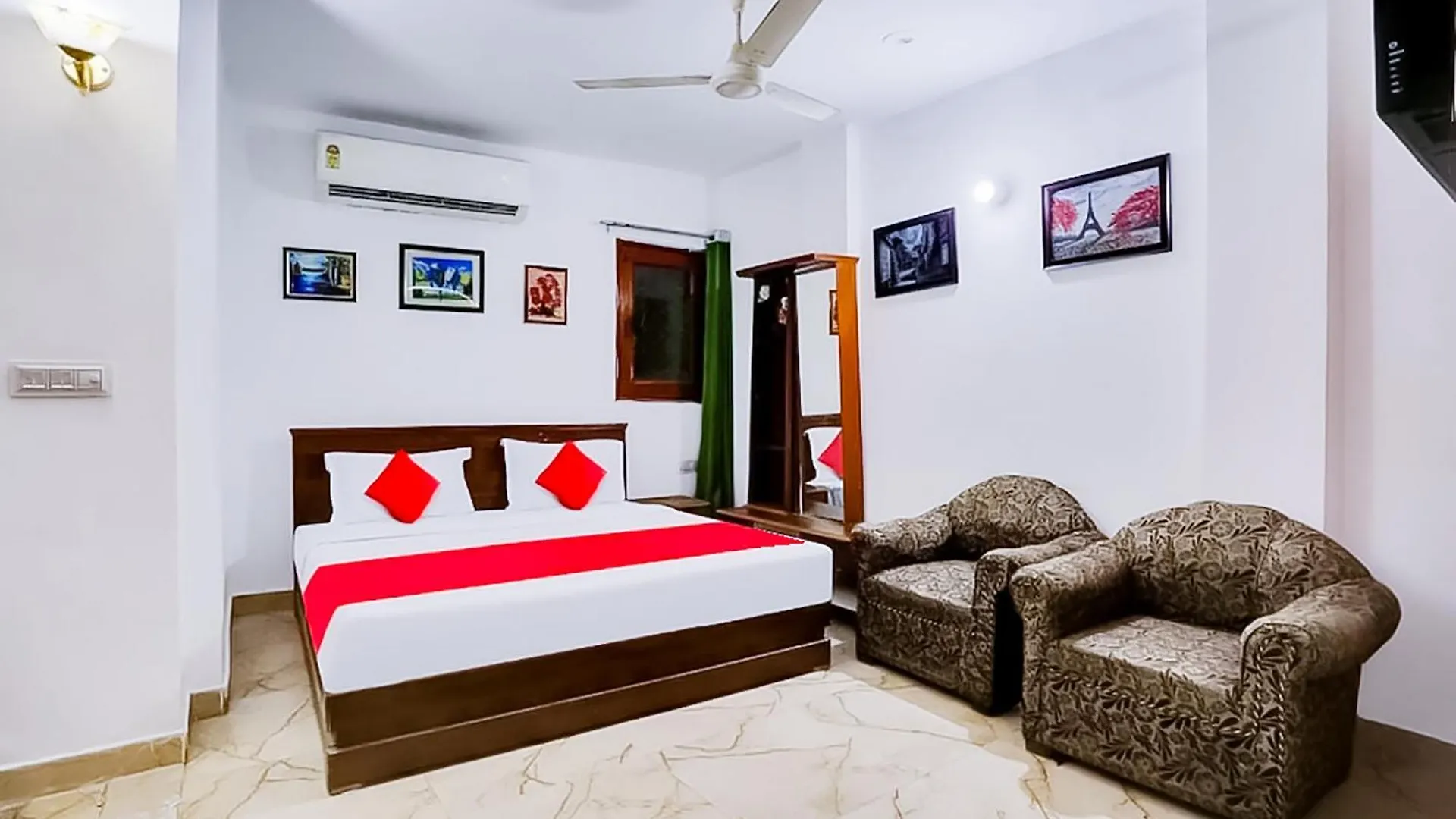 C-49 Hauz Khas Inn location