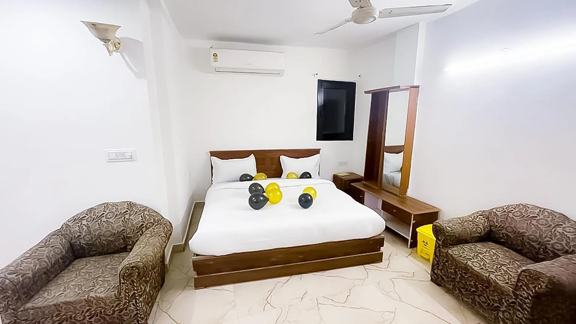 Hotel C-49 Hauz Khas Inn